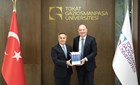 ESAS HOLDİNG CEO’SU ÖZDOĞRU VE ESKİ BAKAN YARDIMCISI DR. BÜYÜKKAYA’DAN REKTÖRÜMÜZE ZİYARET